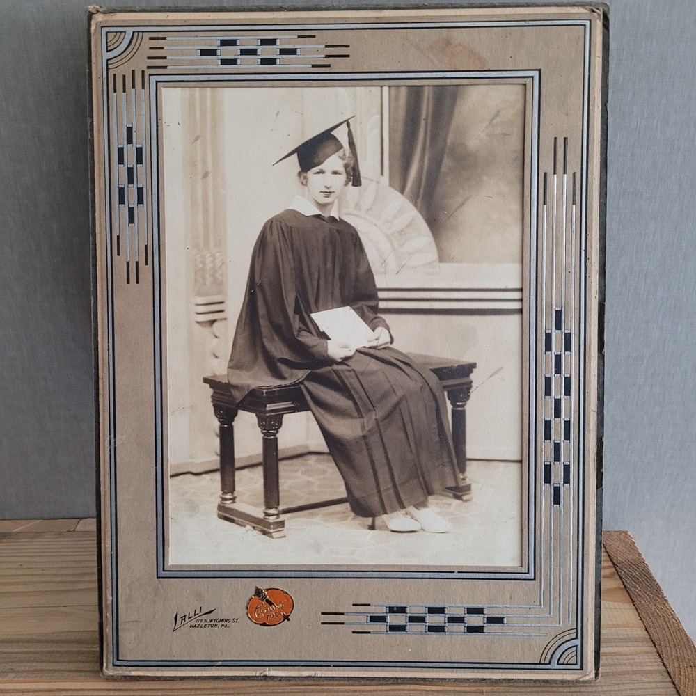 1935 Art Deco Graduation Portrait Lalli Studio Hazleton‎ PA Original Folder
